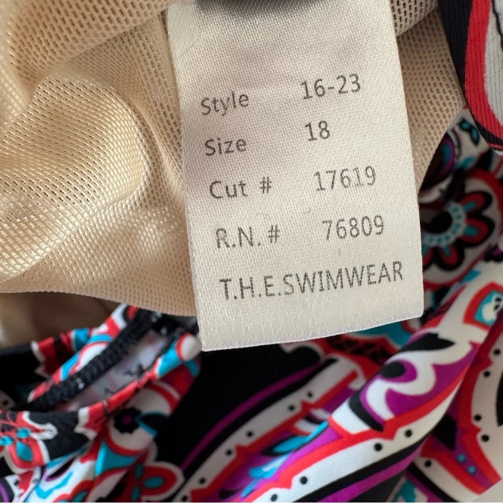 T.H.E. Size 18 Adorable Tankini Swimsuit Top - Picture 6 of 6